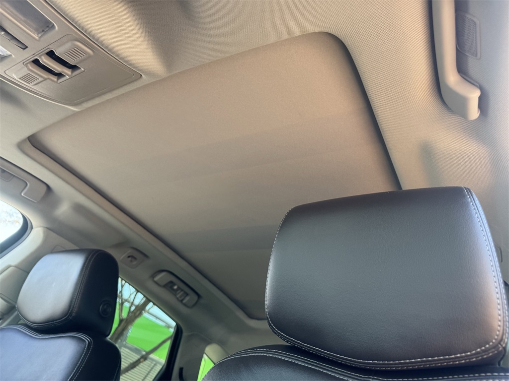2013 Cadillac SRX Premium photo 16