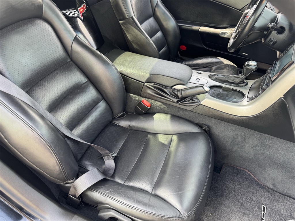 2005 Chevrolet Corvette photo 8