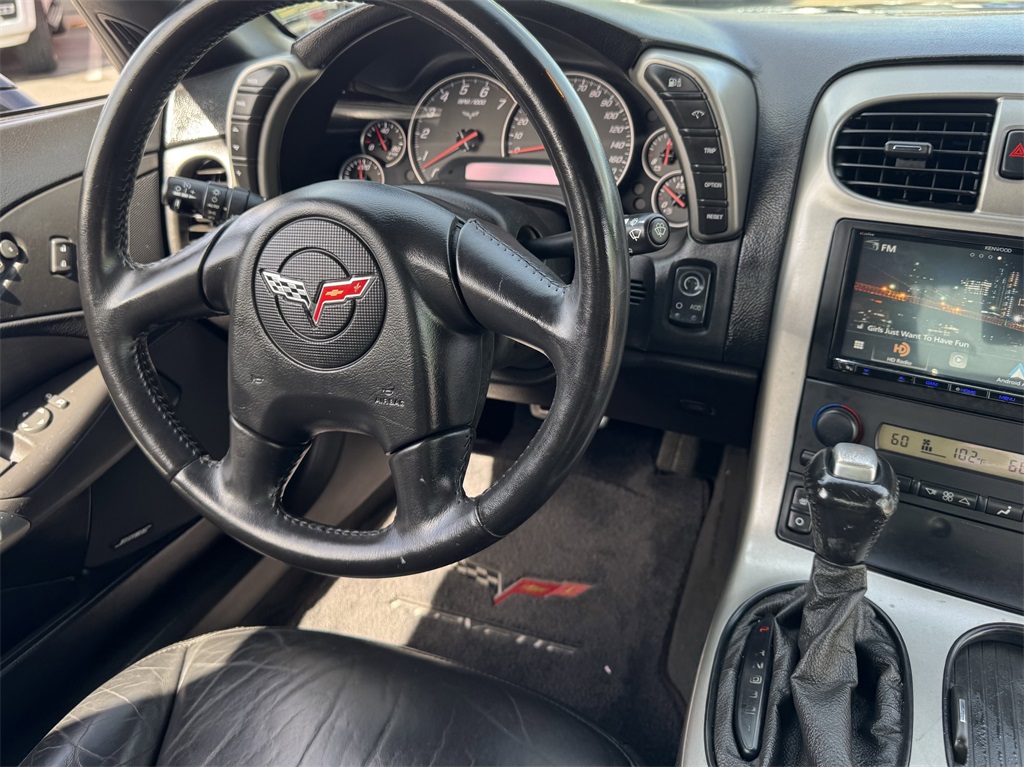 2005 Chevrolet Corvette photo 11