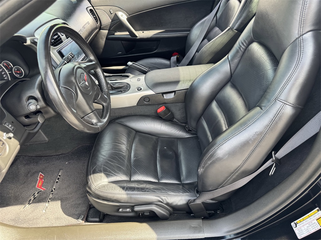 2005 Chevrolet Corvette photo 14