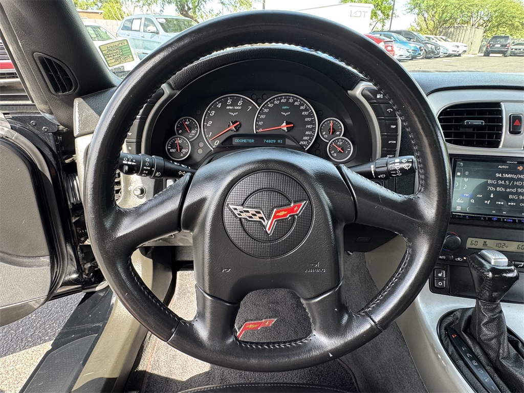 2005 Chevrolet Corvette photo 22