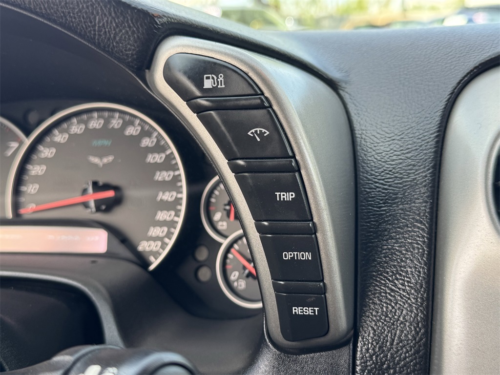 2005 Chevrolet Corvette photo 28