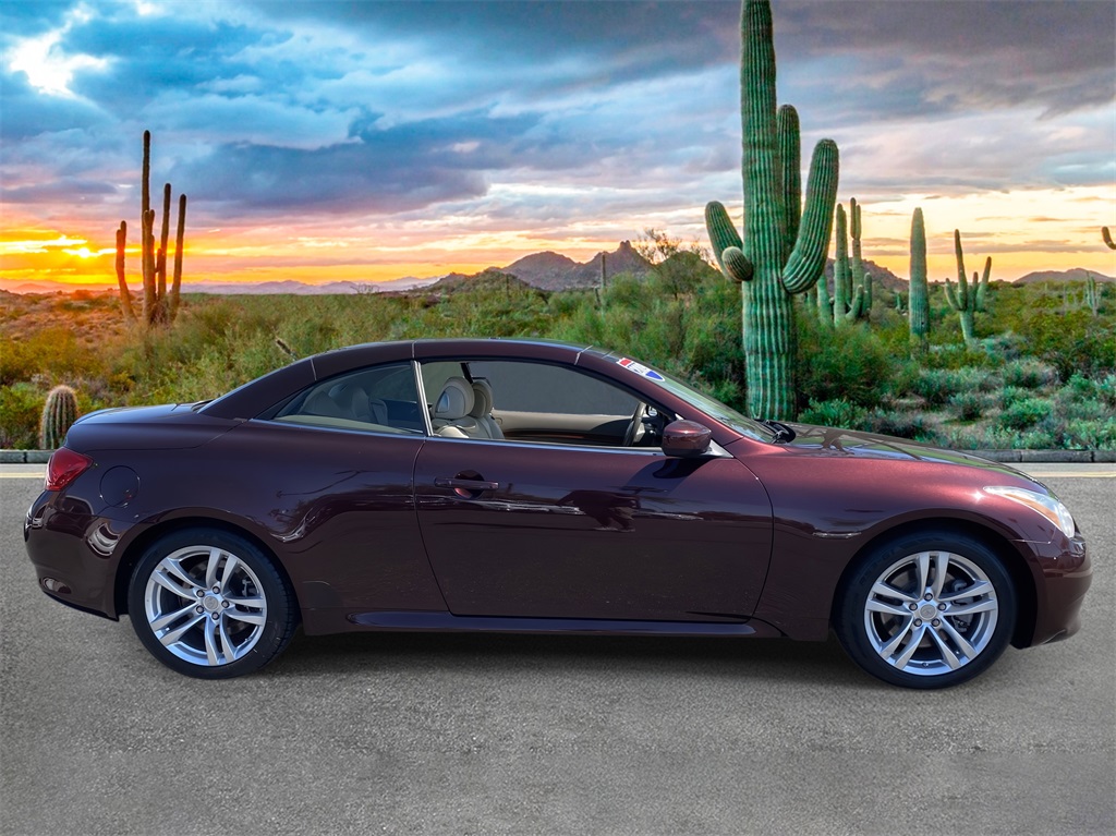 2009 Infiniti G37 Convertible Base photo 2