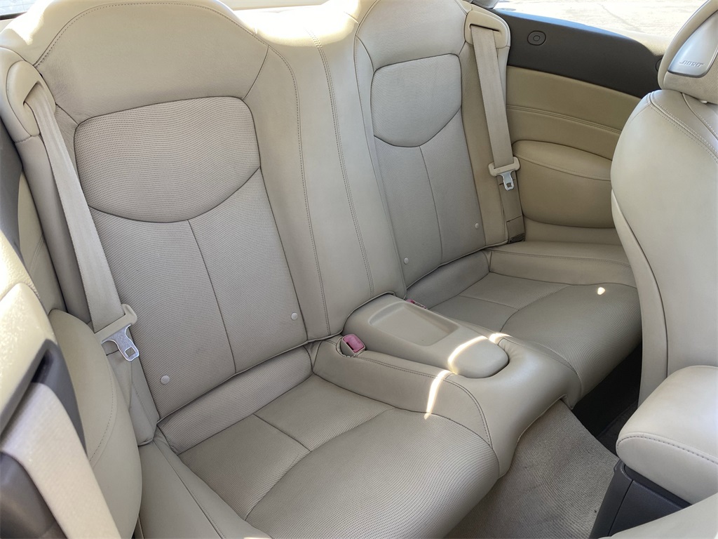 2009 Infiniti G37 Convertible Base photo 11
