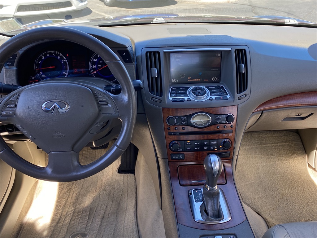 2009 Infiniti G37 Convertible Base photo 12
