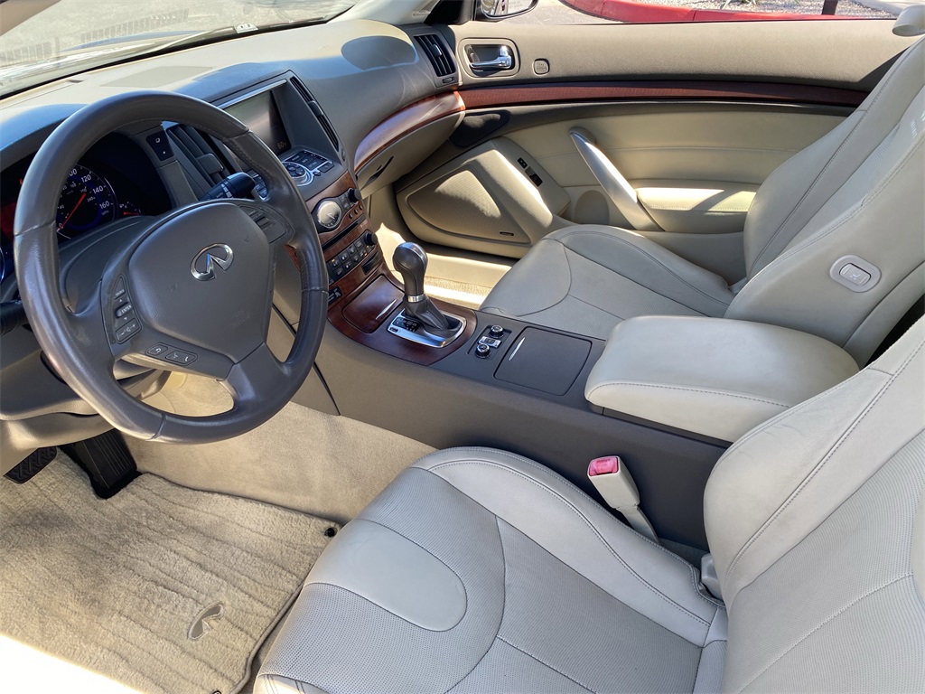 2009 Infiniti G37 Convertible Base photo 14