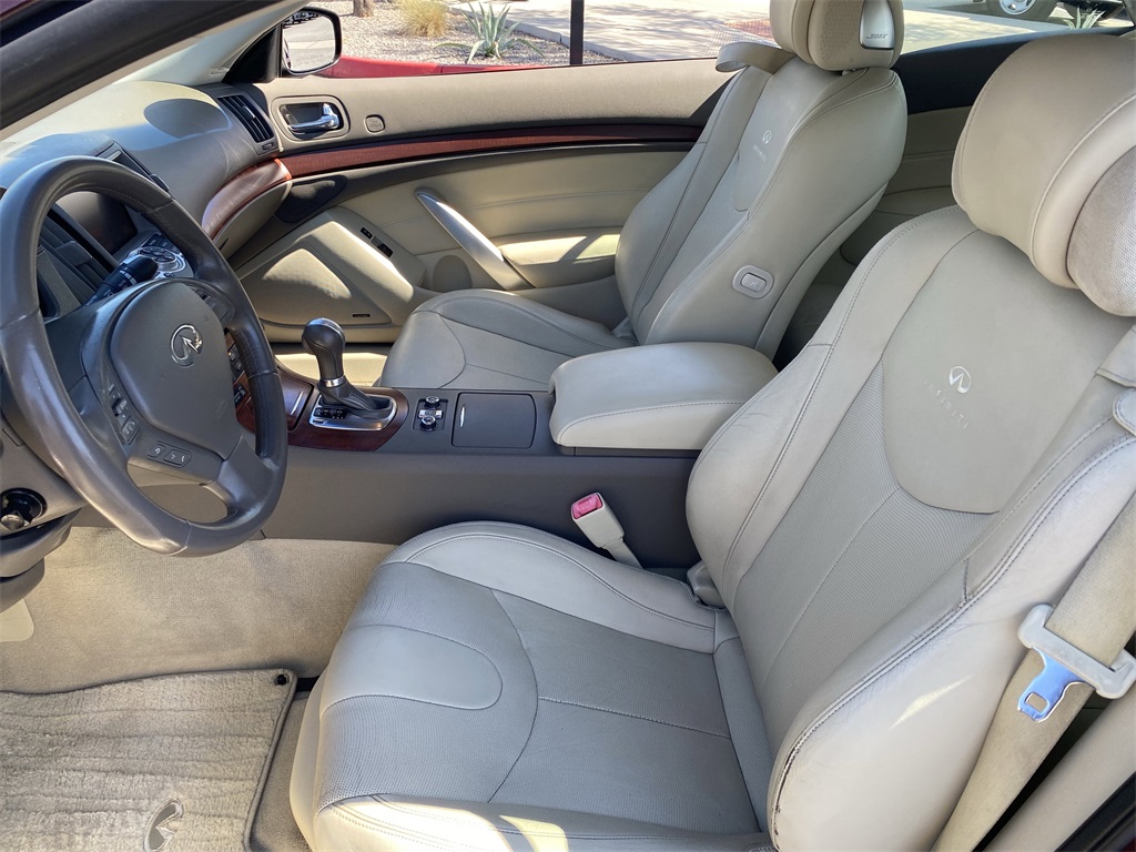2009 Infiniti G37 Convertible Base photo 15