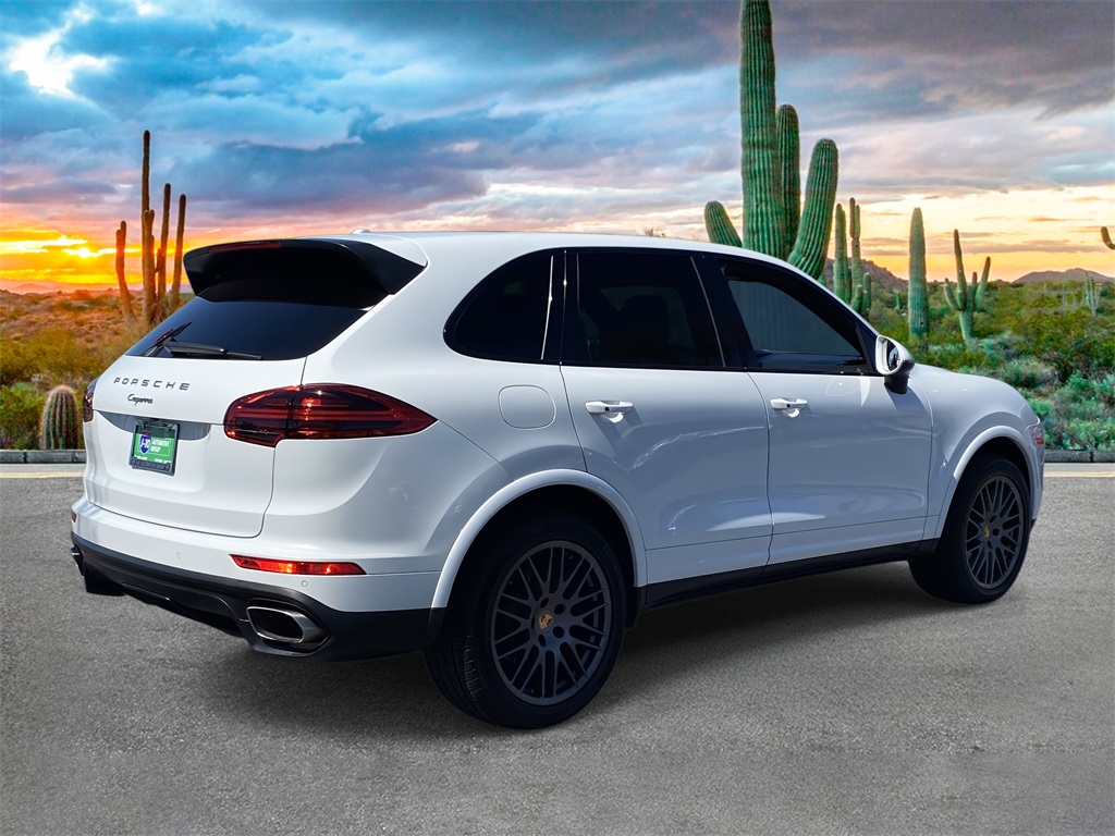 2017 Porsche Cayenne photo 3