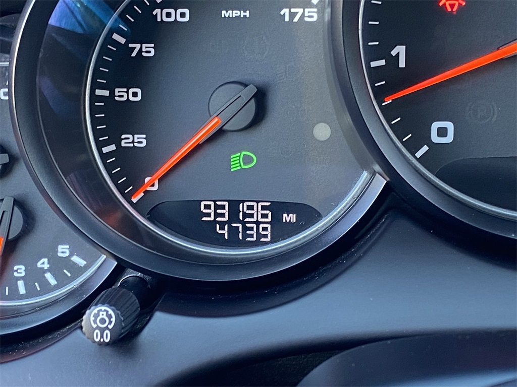 2017 Porsche Cayenne photo 25