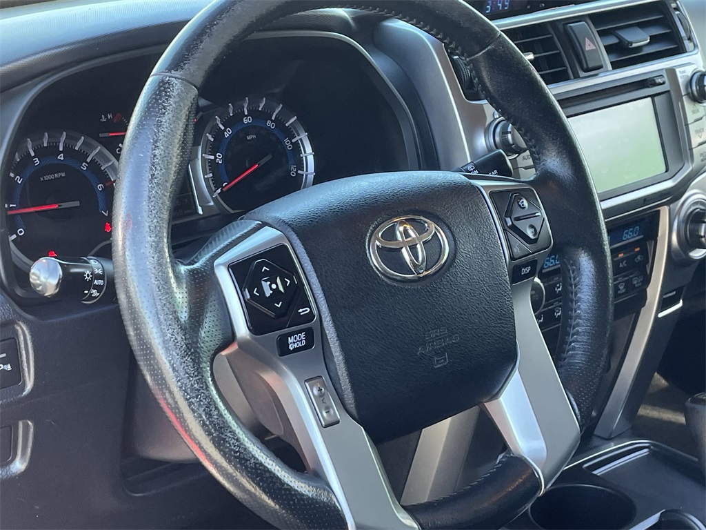 2014 Toyota 4Runner Limited photo 17