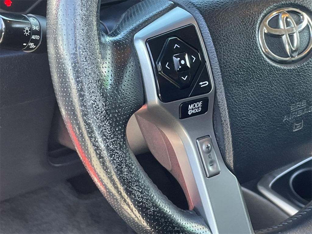 2014 Toyota 4Runner Limited photo 18