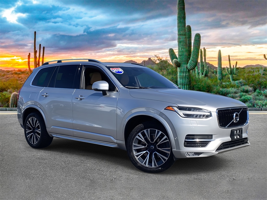 2018 Volvo XC90 Momentum photo 2
