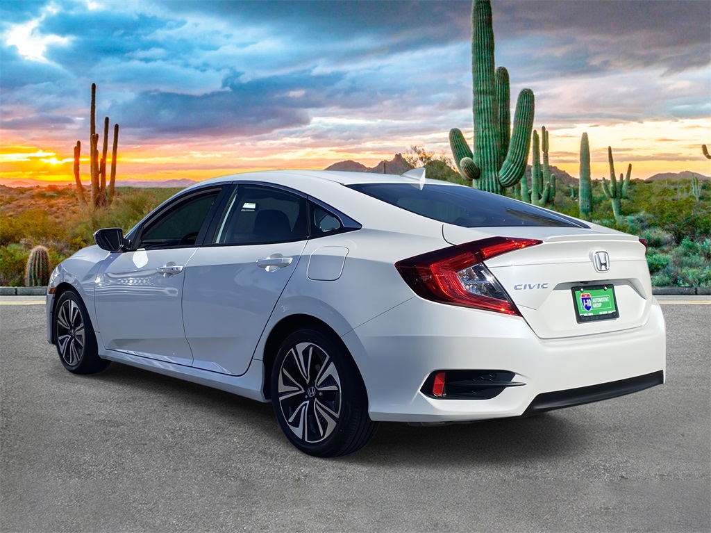 2017 Honda Civic EX-T photo 4