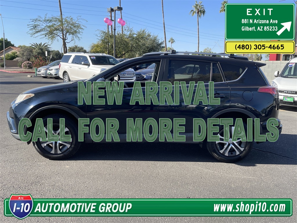 2017 Toyota RAV4 LE photo 2