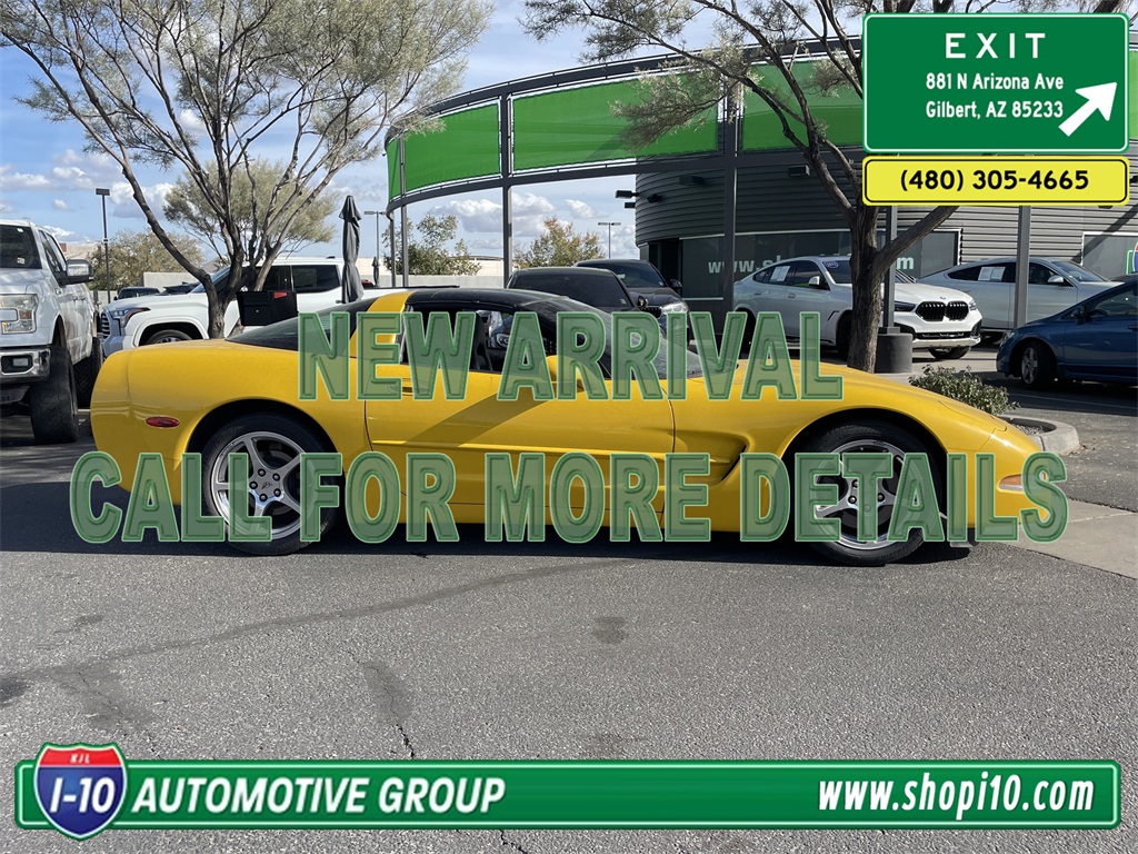 2004 Chevrolet Corvette photo 2