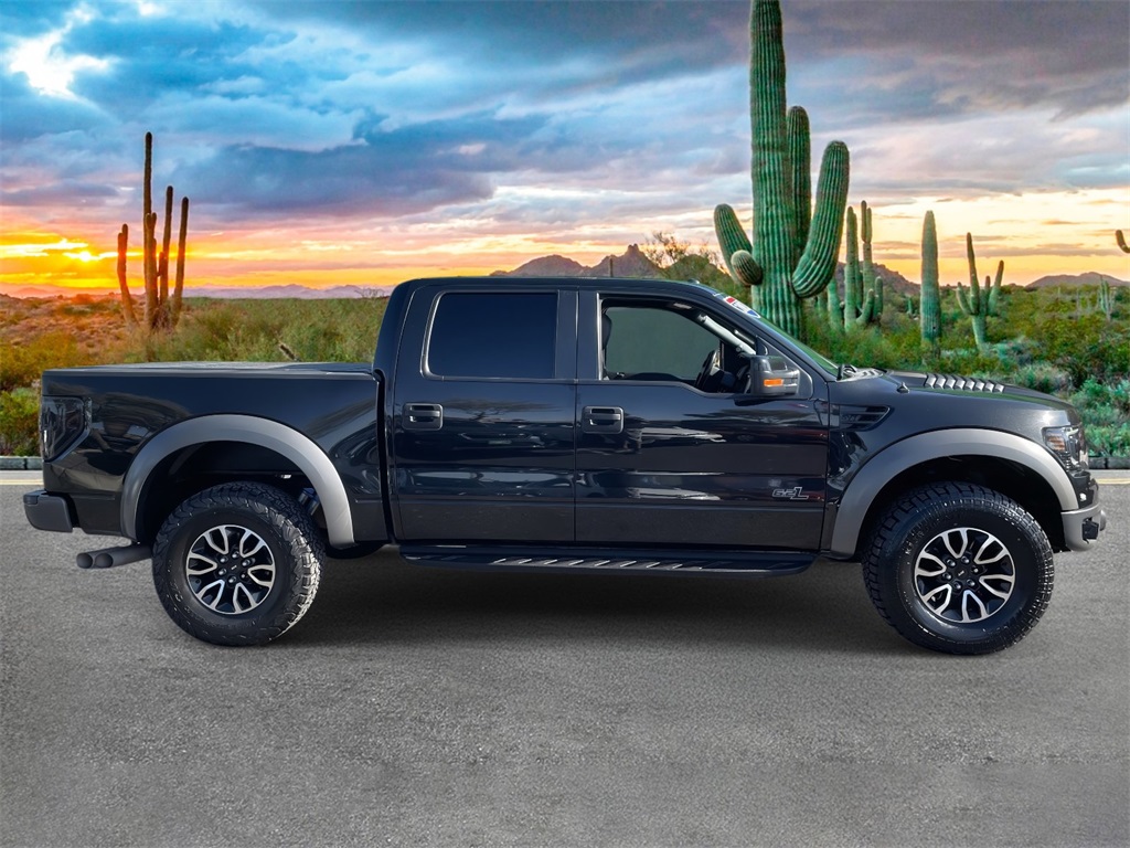 2013 Ford F-150 SVT Raptor photo 2