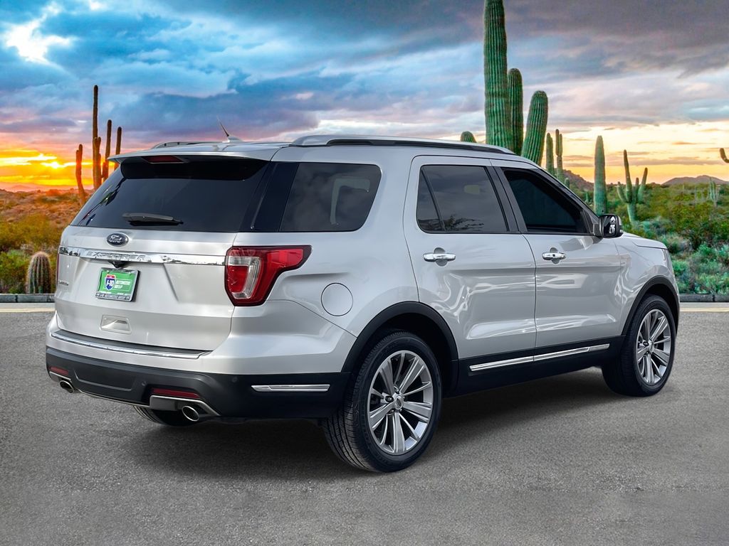 2018 Ford Explorer Limited - Photo 3