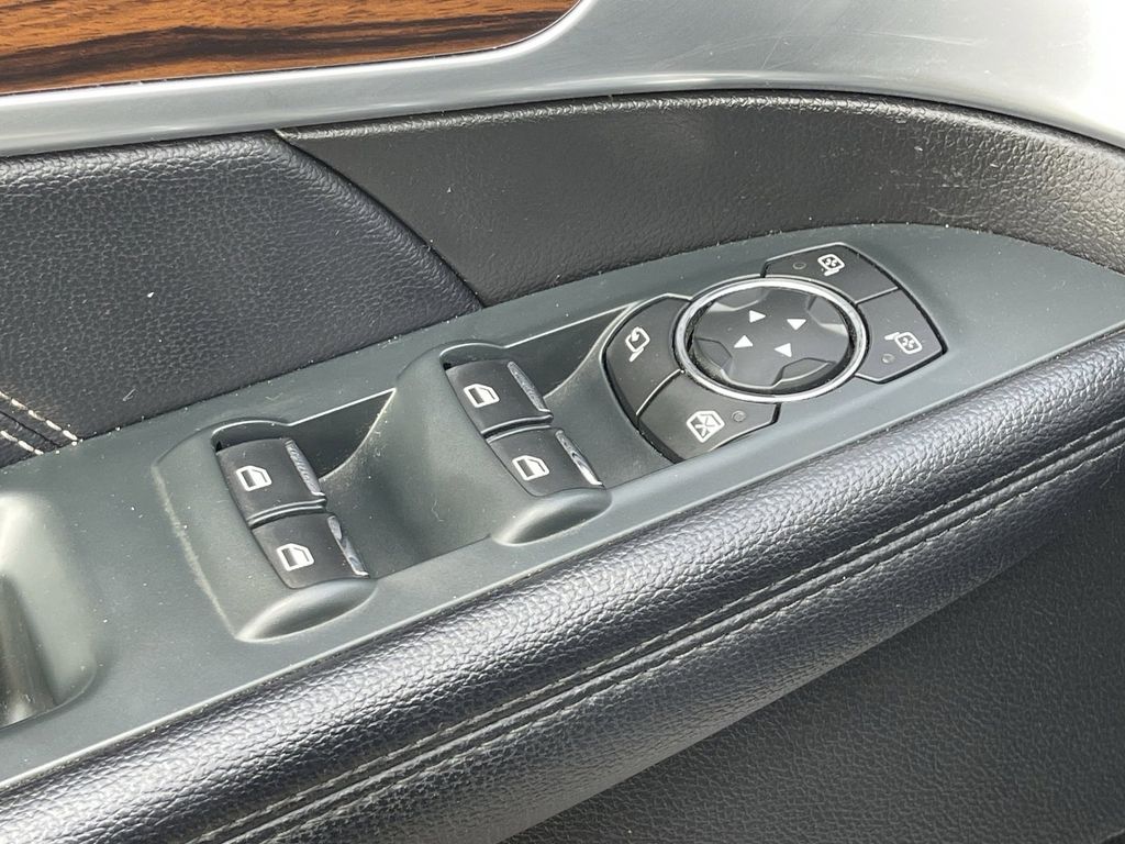 2018 Ford Explorer Limited - Photo 19