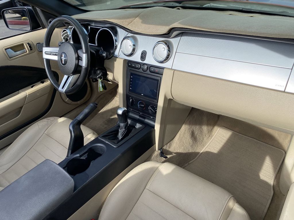2006 Ford Mustang GT Deluxe - Photo 13