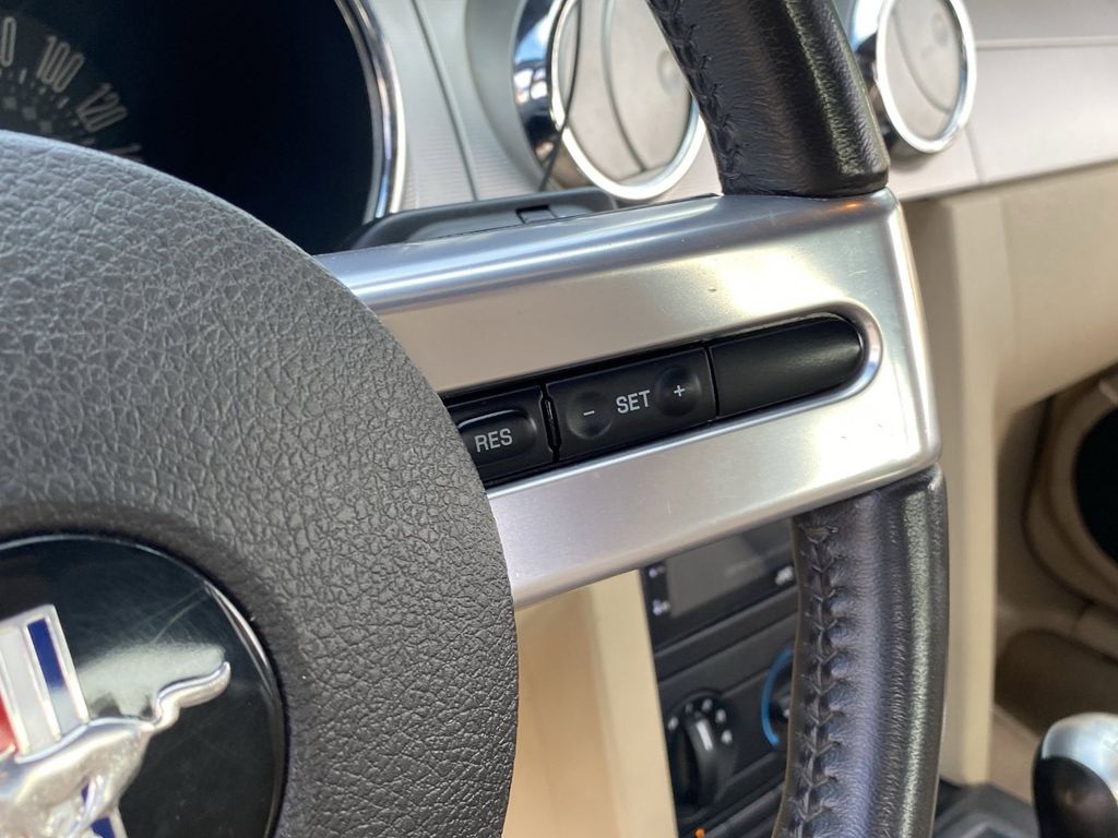 2006 Ford Mustang GT Deluxe - Photo 24
