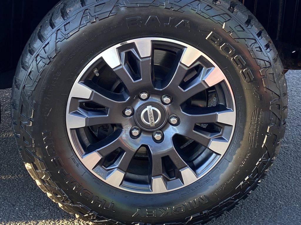 2018 Nissan Titan XD Pro-4X - Photo 9