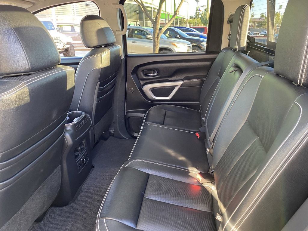 2018 Nissan Titan XD Pro-4X - Photo 17