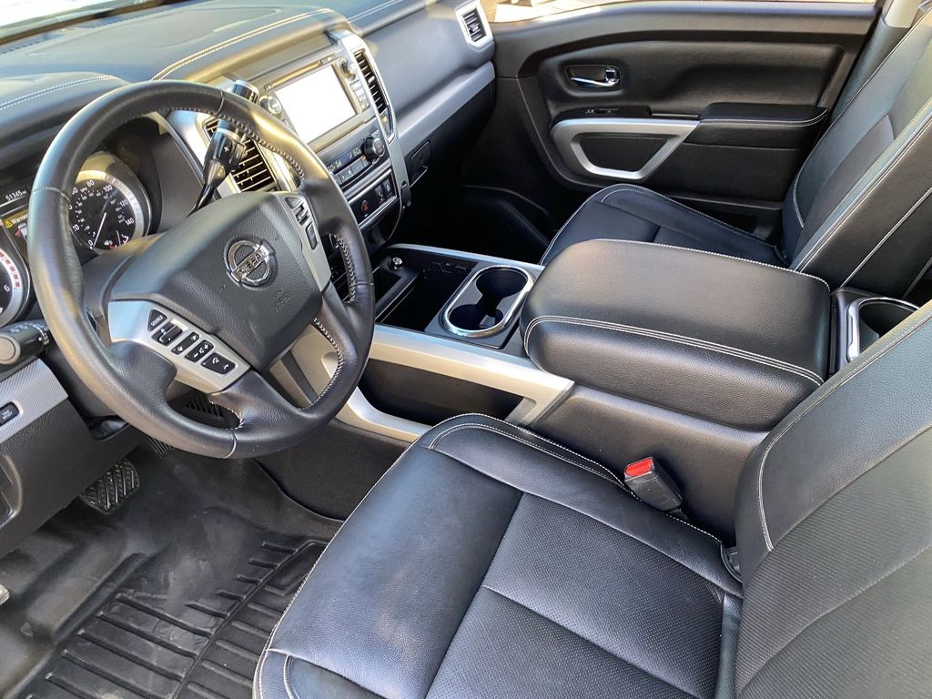 2018 Nissan Titan XD Pro-4X - Photo 18