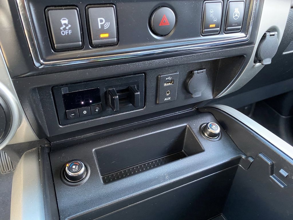 2018 Nissan Titan XD Pro-4X - Photo 26