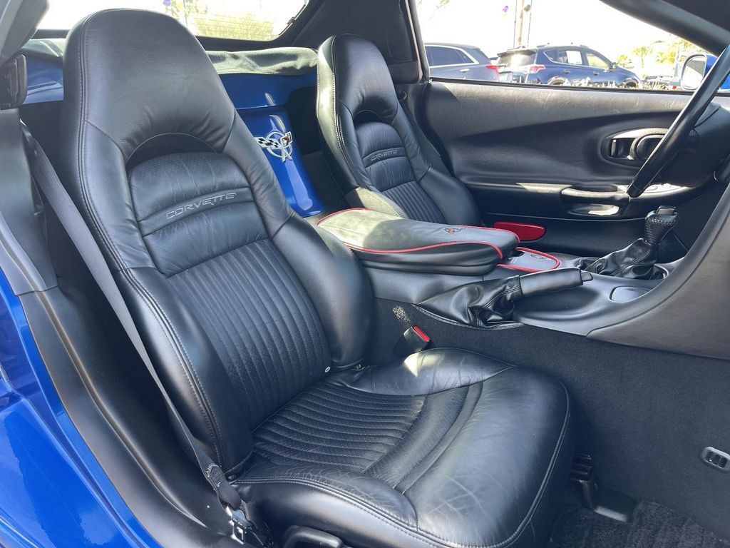 2003 Chevrolet Corvette Base - Photo 12