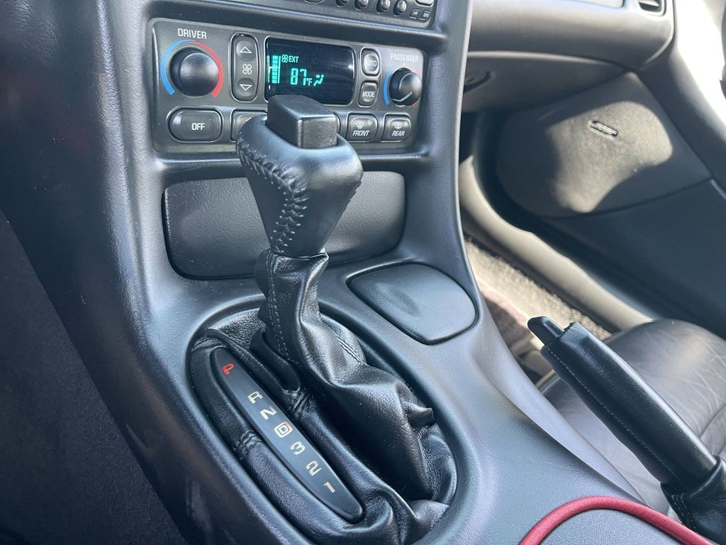 2003 Chevrolet Corvette Base - Photo 25