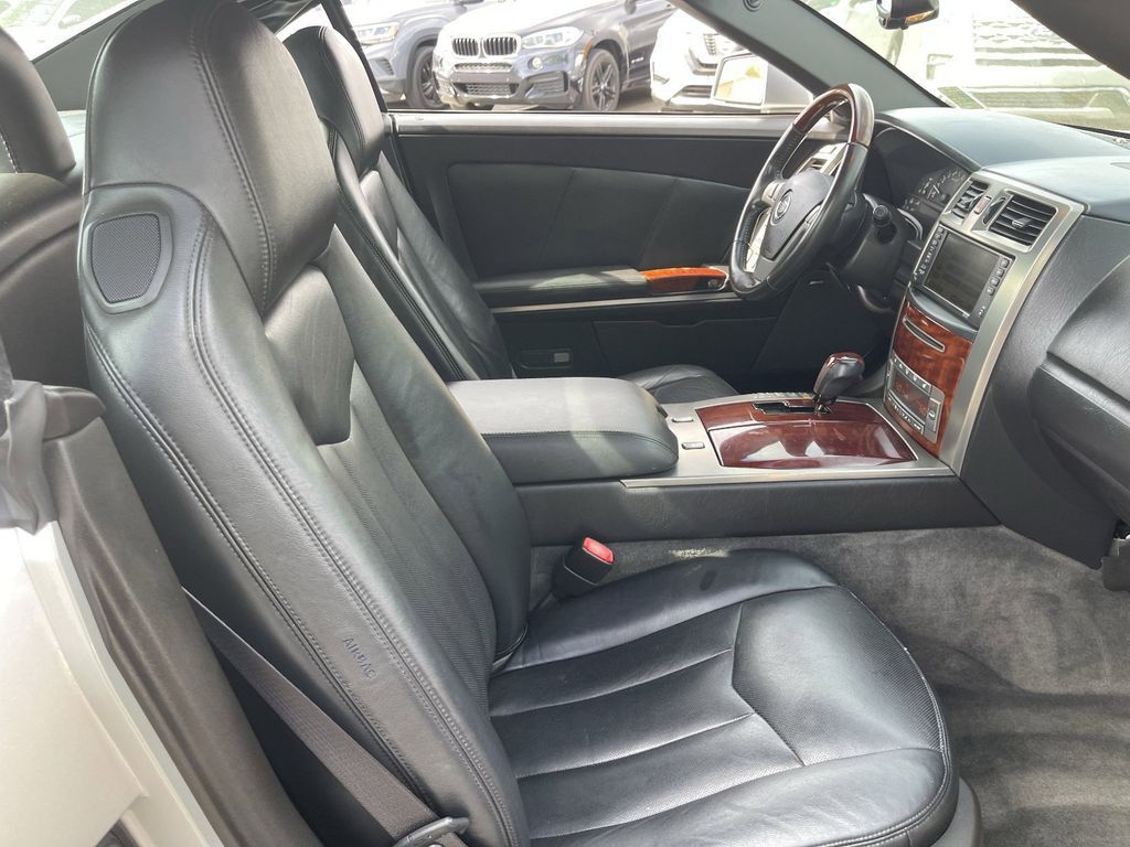 2007 Cadillac XLR Base - Photo 13