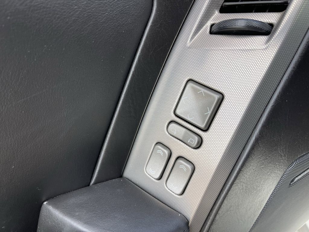 2007 Cadillac XLR Base - Photo 20