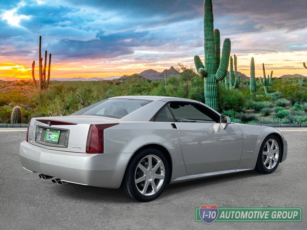 2007 Cadillac XLR Base - Photo 3