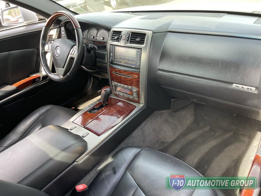 2007 Cadillac XLR Base - Photo 14