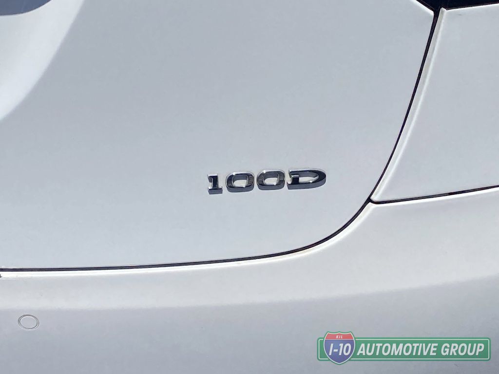 2018 Tesla Model X 100D - Photo 9