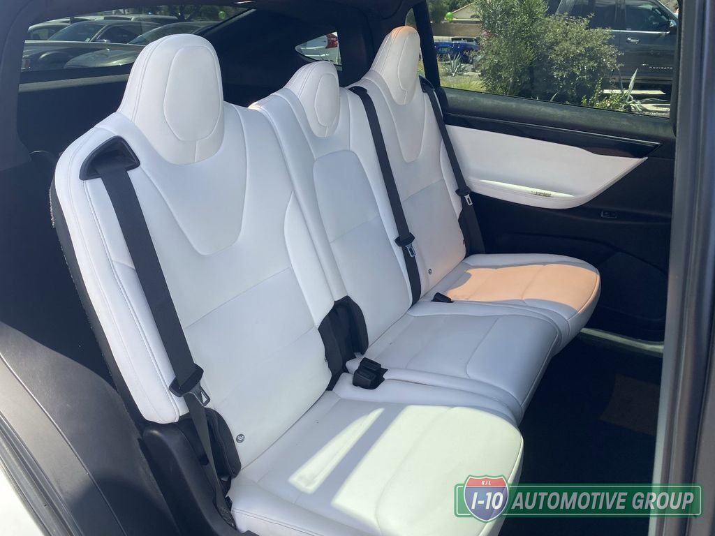 2018 Tesla Model X 100D - Photo 14