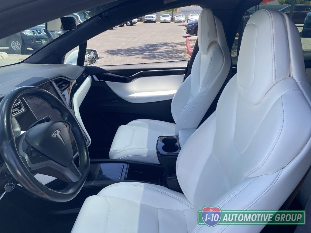 2018 Tesla Model X 100D - Photo 18