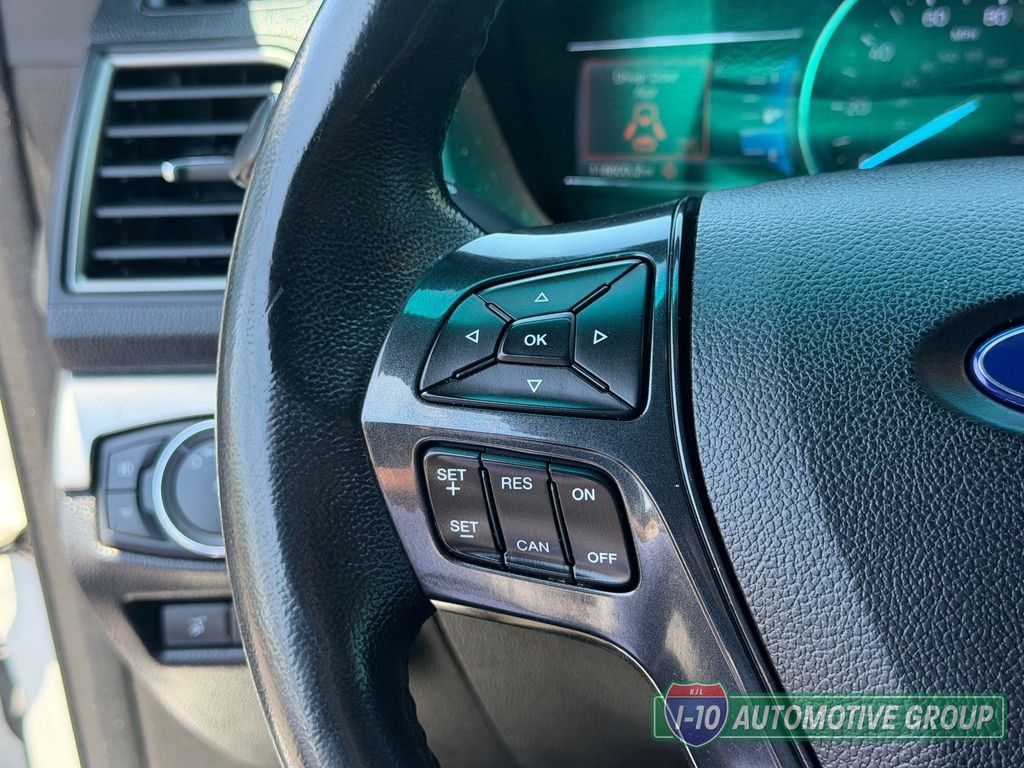 2019 Ford Explorer XLT - Photo 24