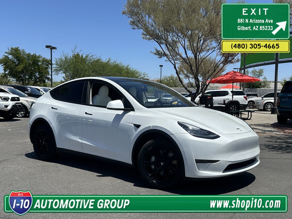 2022 Tesla Model Y Long Range Dual Motor All-Wheel Drive's photo
