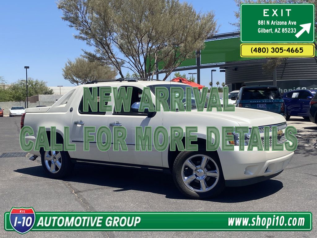 2013 Chevrolet Avalanche 4WD Avalanche LTZ's photo
