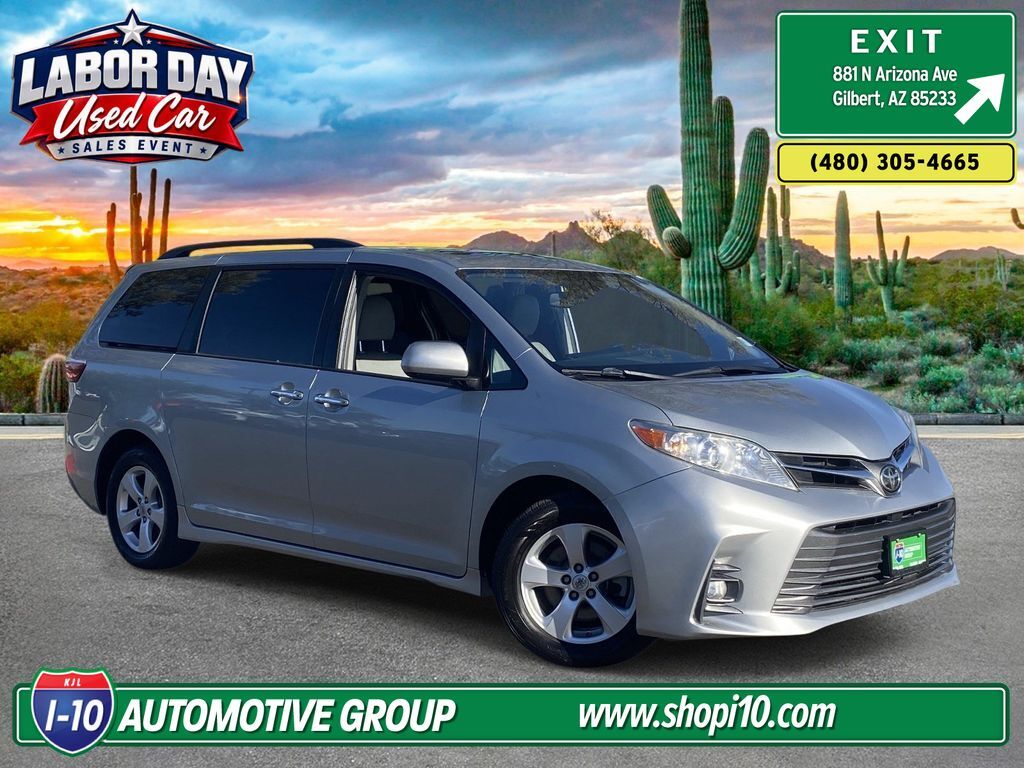 2019 Toyota Sienna XLE
