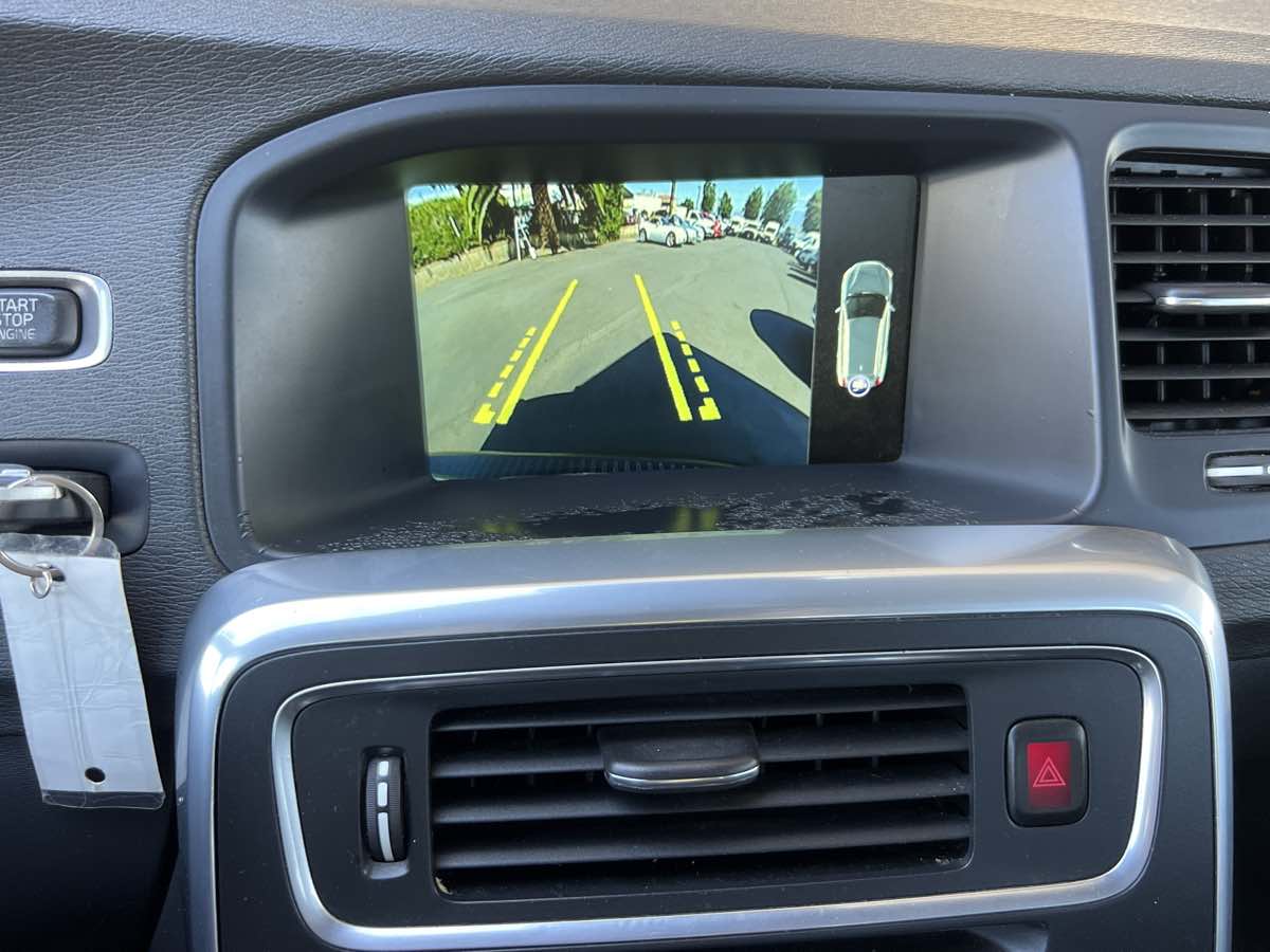 2016 Volvo V60 T5 Drive-E Premier photo 20