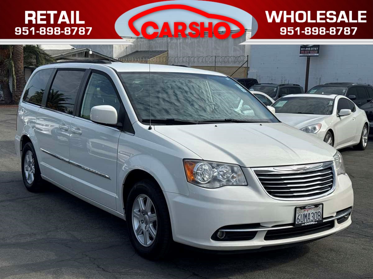 2011 Chrysler Town & Country Touring