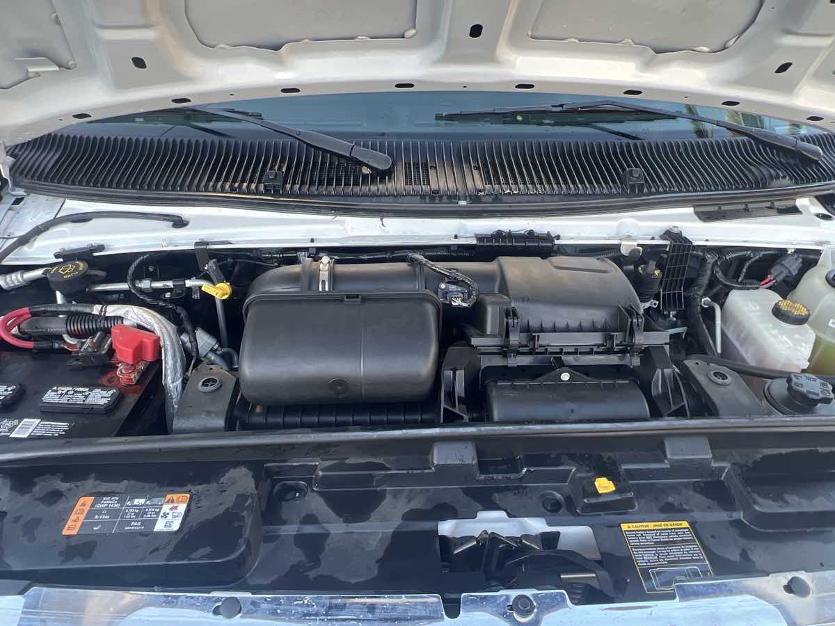 2022 Ford E-450 photo 14