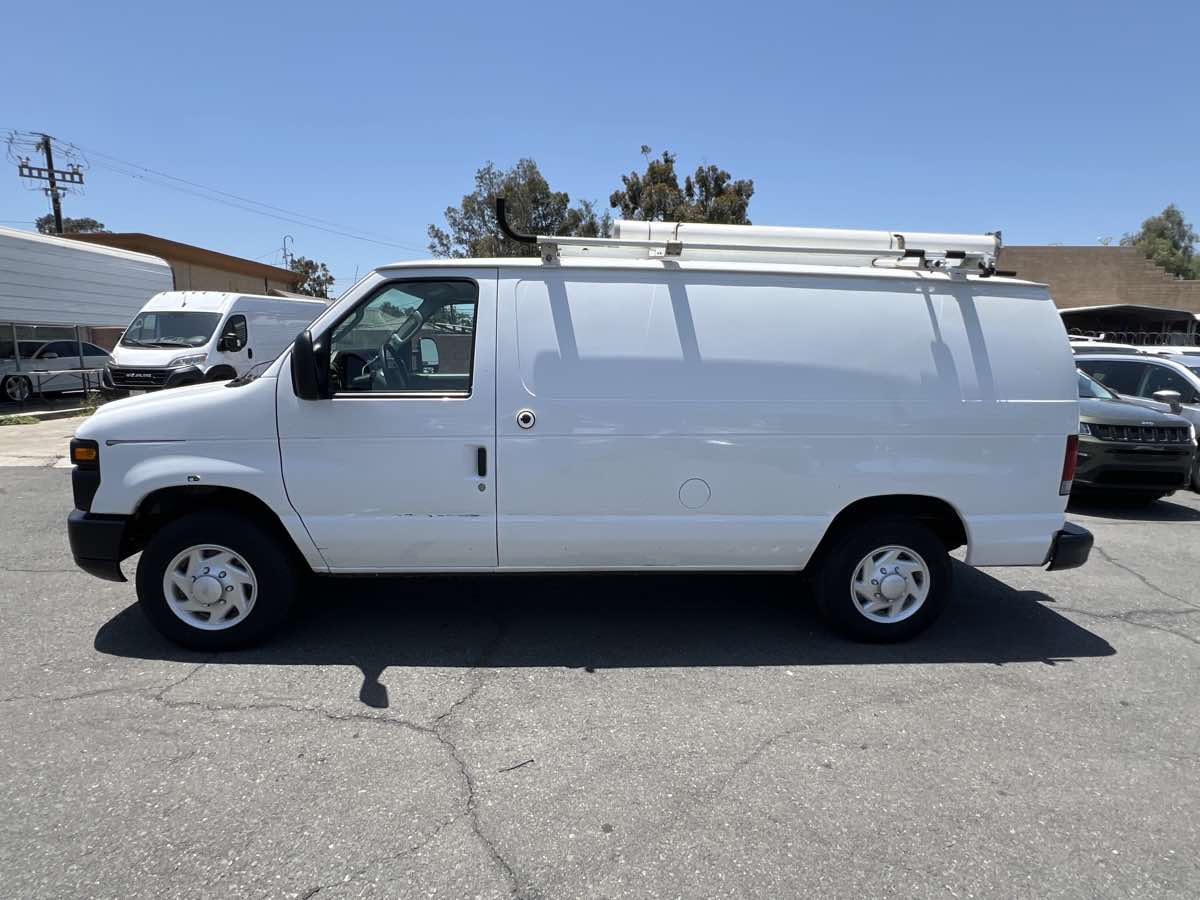 2013 Ford E-150 photo 3