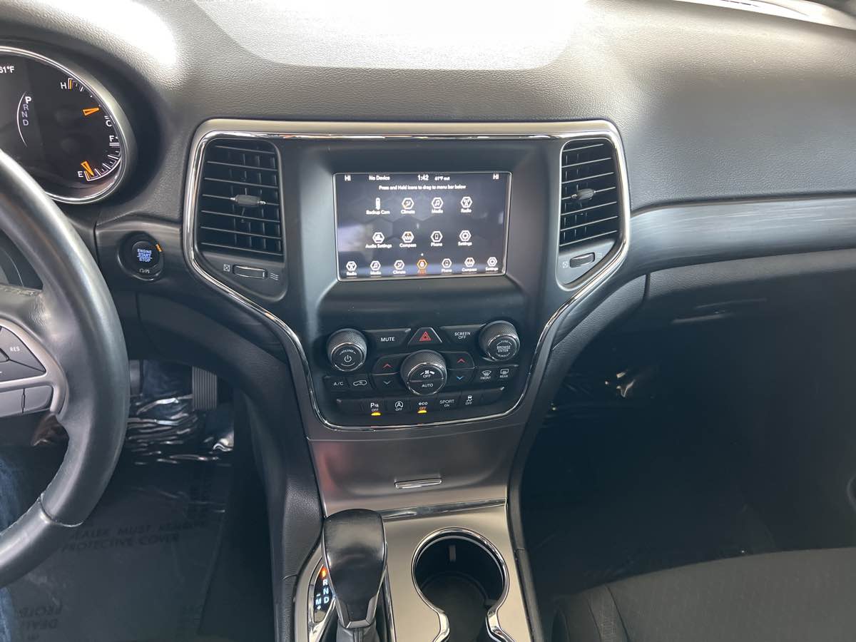 2020 Jeep Grand Cherokee Laredo E photo 14