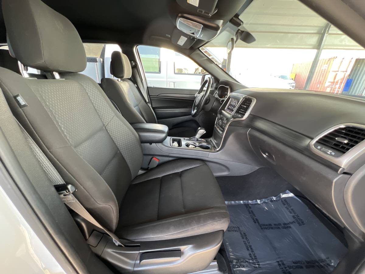 2020 Jeep Grand Cherokee Laredo E photo 19