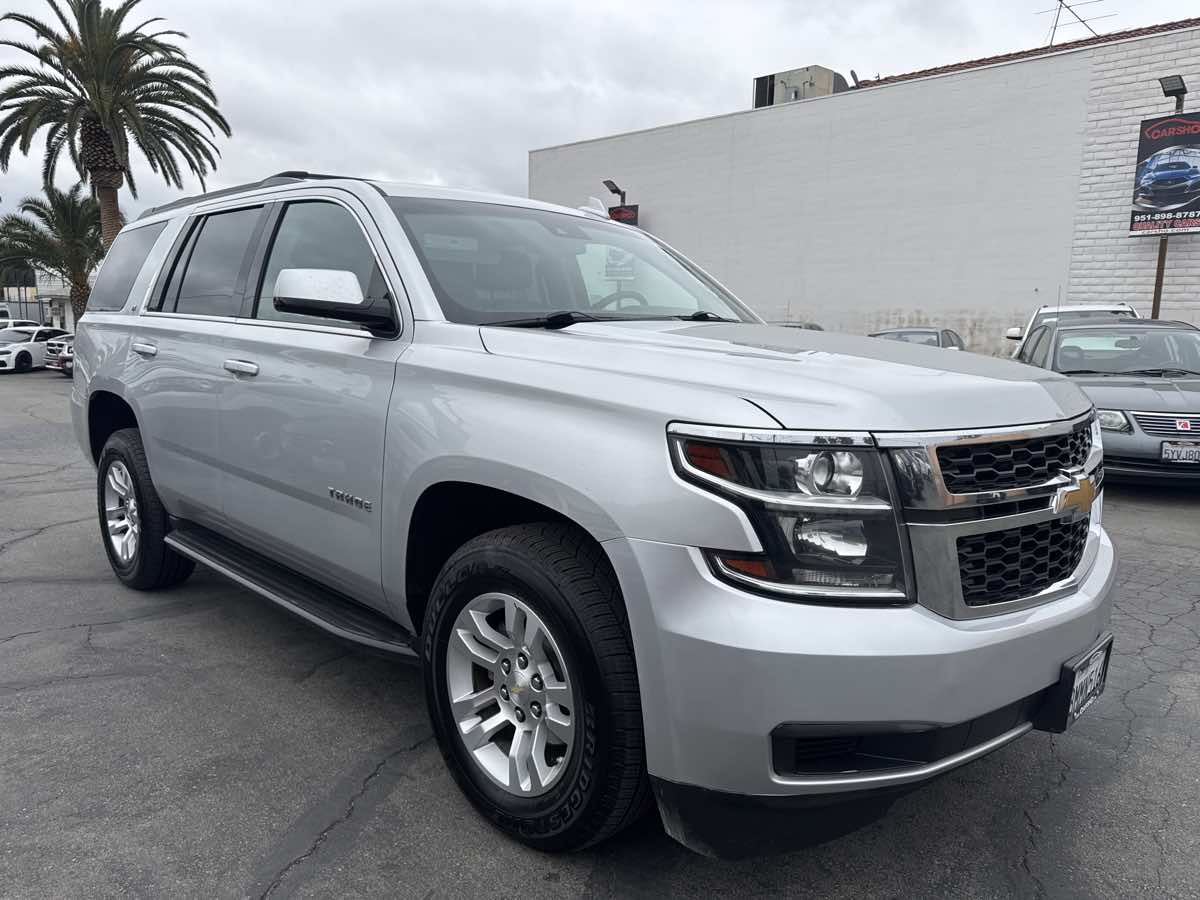 2018 Chevrolet Tahoe LT photo 3