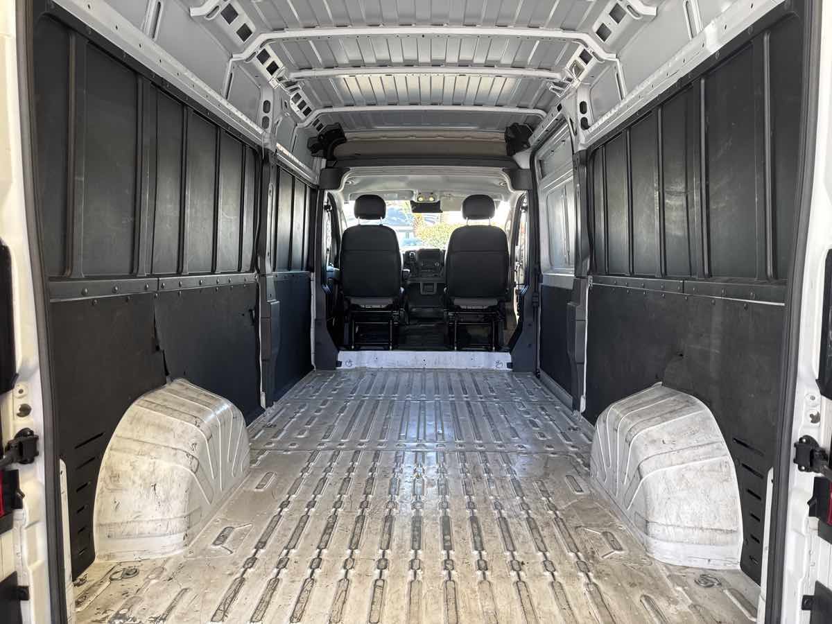 2023 Ram ProMaster 2500 photo 8