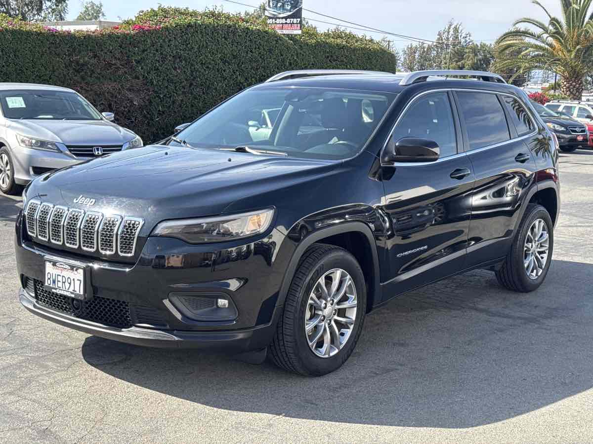 2021 Jeep Cherokee Latitude Lux photo 3